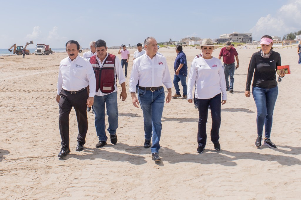 Adrián Oseguera encabeza Imparables Trabajos de Limpieza en Playa&nbsp;Miramar