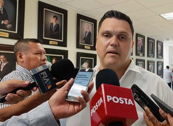 “EN PREDICAMENTO DIPUTADOS CON ORDENES DE&nbsp;APREHENSIÓN”