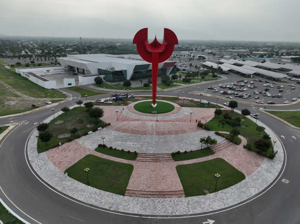 Le dan vida al Águila del Bicentenario en su&nbsp;aniversario