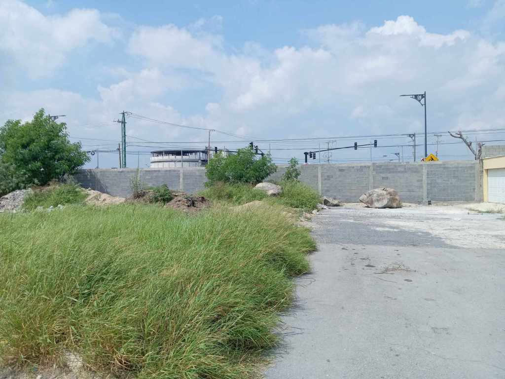 Vecinos “atrincheran” sus colonias frente a&nbsp;obra