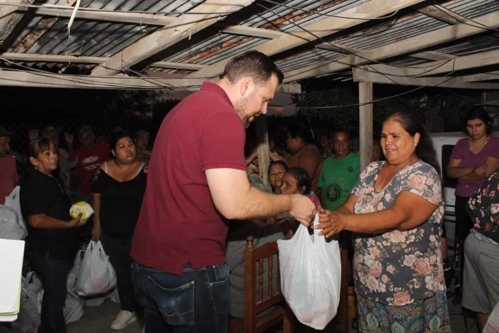 Familias de la Solidaridad reciben a Paco&nbsp;González