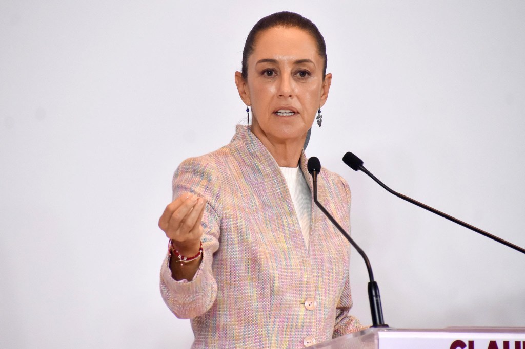 Claudia Sheinbaum responde a críticas de Claudio X. González y lo llama «junior&nbsp;tóxico»