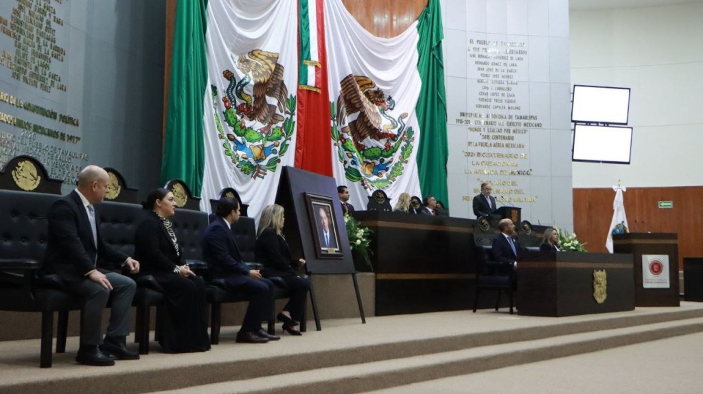 Entregan Medalla al Mérito “Luis García de Arellano” 2024 postmortem al doctor José Sierra&nbsp;Flores