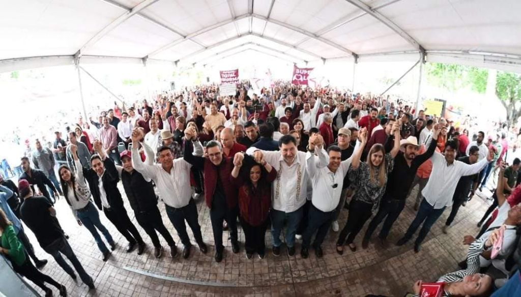 Fernández Noroña y Olga Sosa ante victorenses hablan de las doce reformas para beneficiar al&nbsp;pueblo