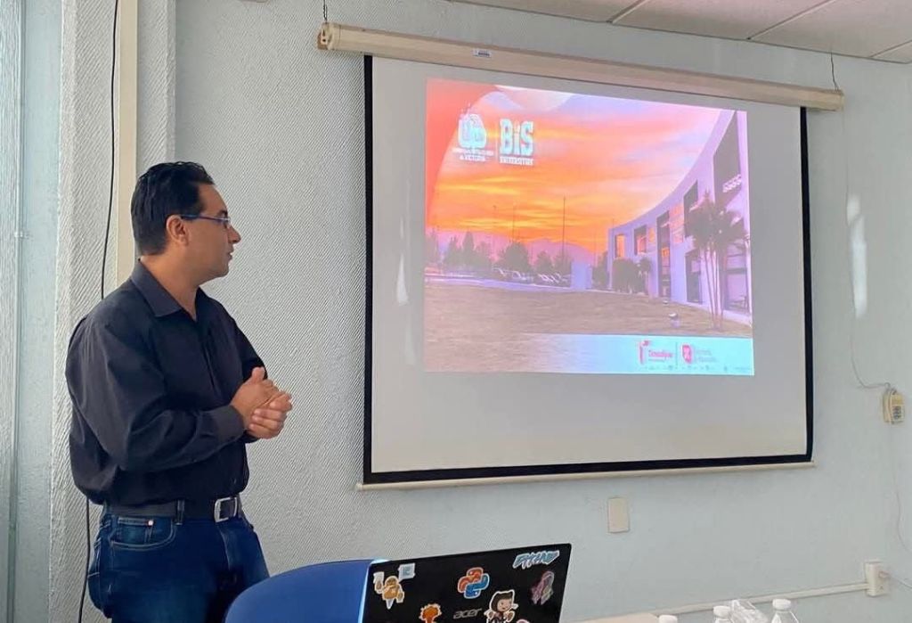 Presenta profesor de la Universidad Politécnica de Victoria ponencia sobre la Neuro Evolución de la Inteligencia&nbsp;Artificial