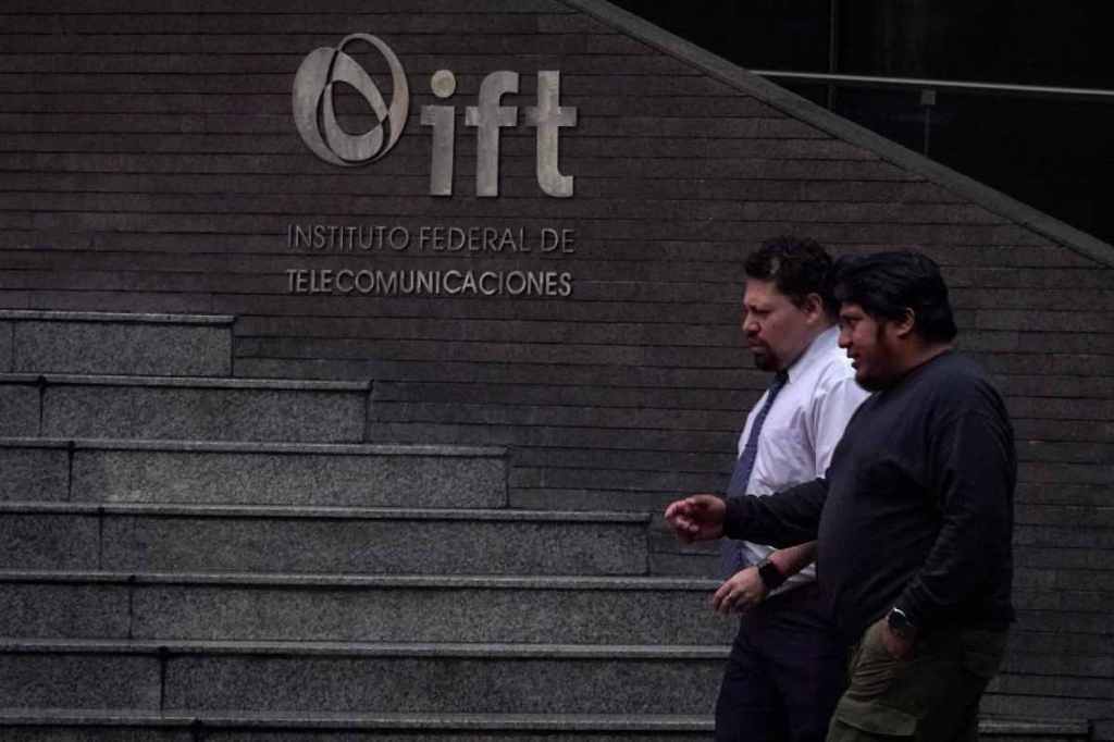 Sheinbaum acusa al IFT de intentar un «albazo» con licitación de 2,400 frecuencias antes de su&nbsp;desaparición