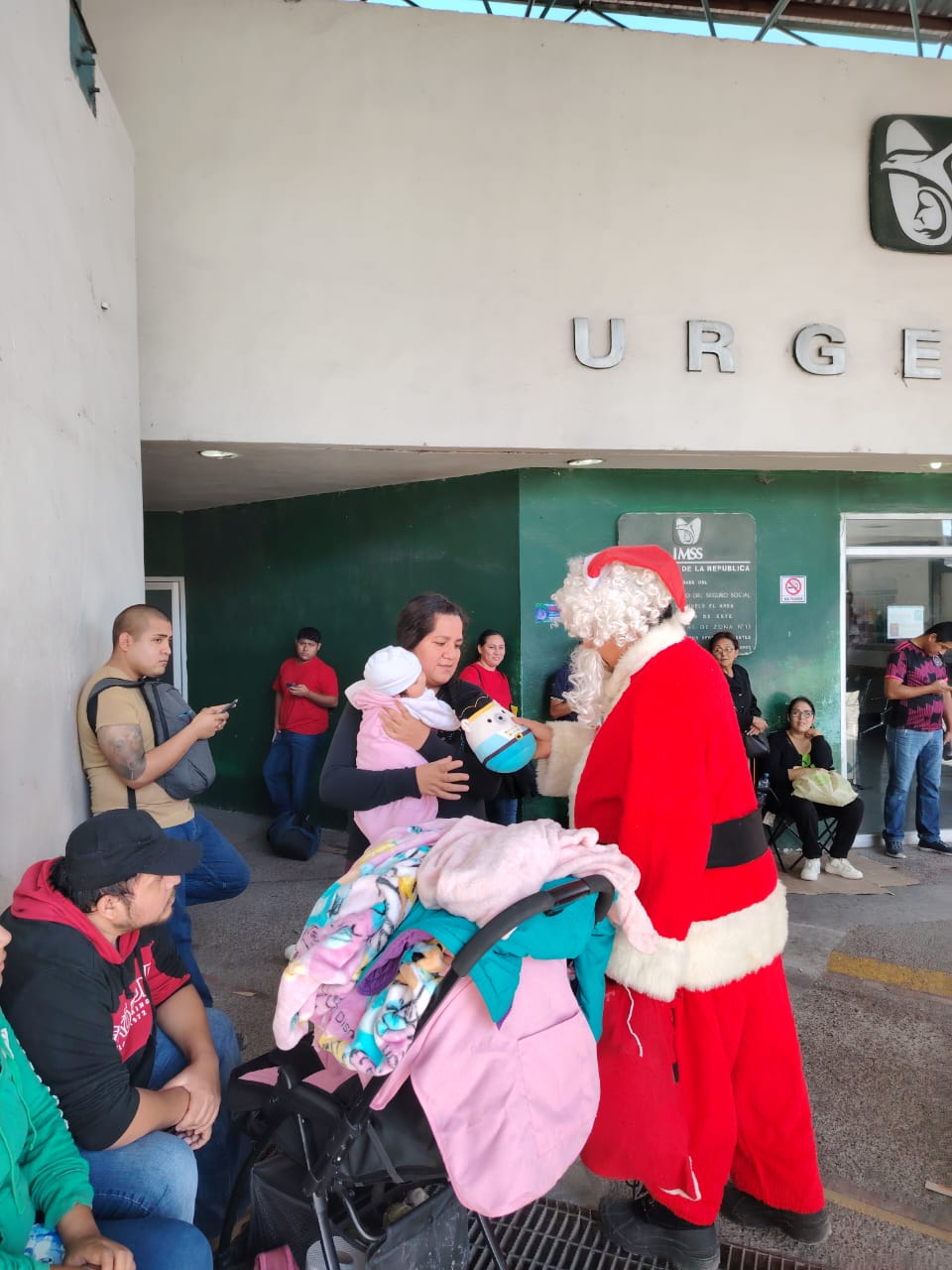 Comparten juguetes con niños de&nbsp;Reynosa