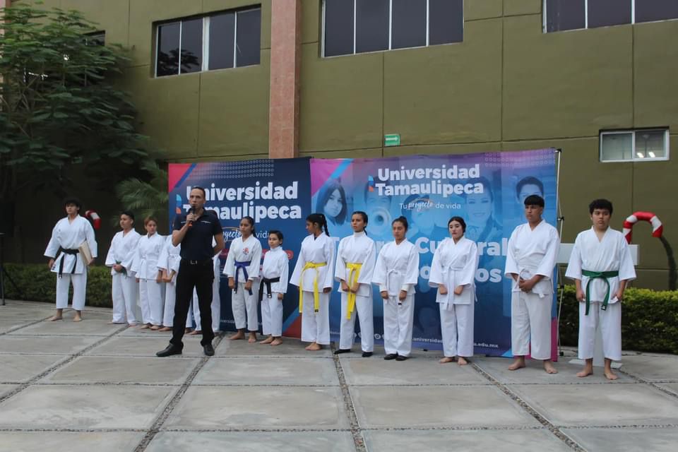 UT celebra noche cultural y&nbsp;talento