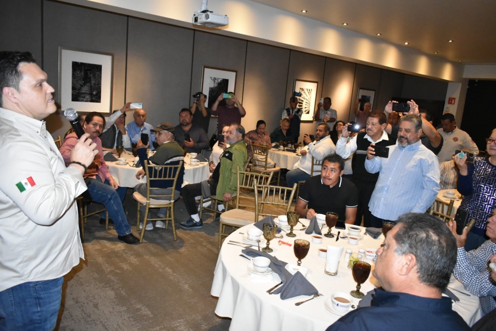 Humberto Prieto reafirma respaldo a los periodistas en su&nbsp;día