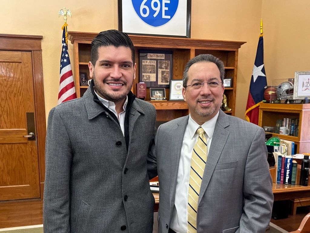 Se reunió el alcalde Alberto Granados con Eddie Treviño Jr, juez del Condado de&nbsp;Cameron
