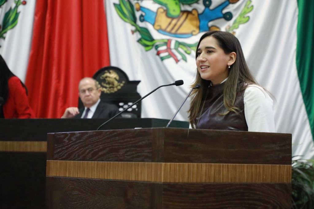 Propone Katalyna Méndez Reforma Constitucional para garantizar y dar continuidad a la administración pública al servicio del&nbsp;pueblo