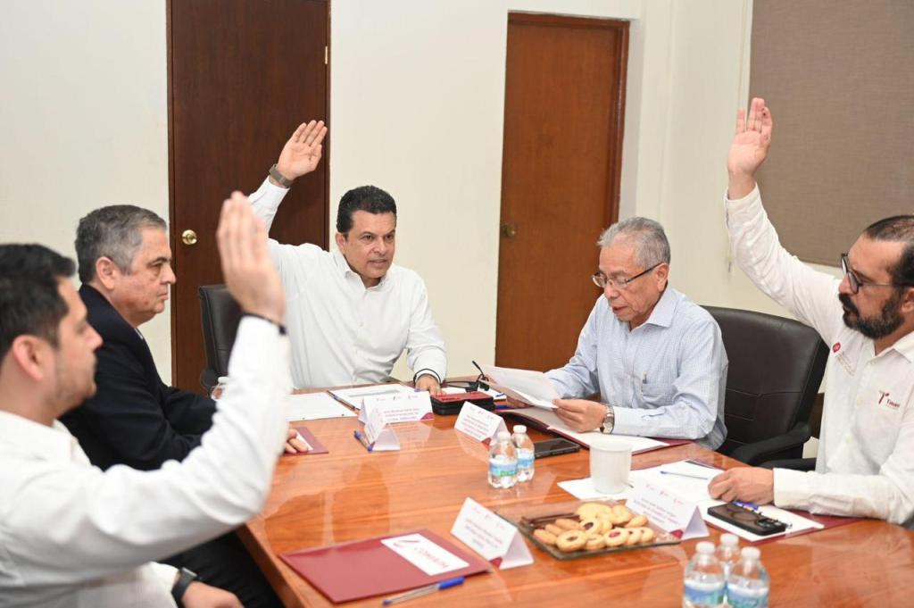 Preside Eduardo Gattástercera reunión de consejode administración de&nbsp;COMAPA.