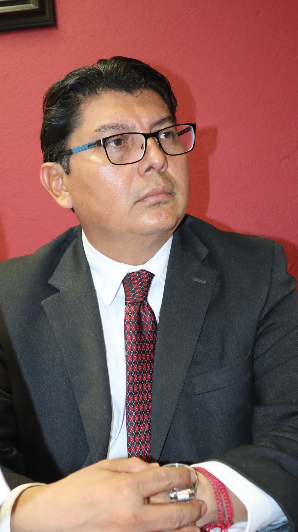 “Peña Ortiz incompetente evade sus responsabilidades”: Olan