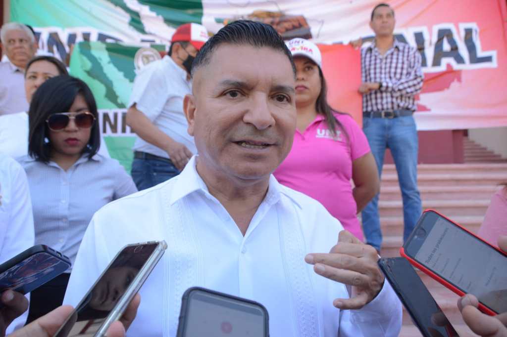 Amagan con tomar  puentes internacionales en protesta por Aranceles de Donald&nbsp;Trump.