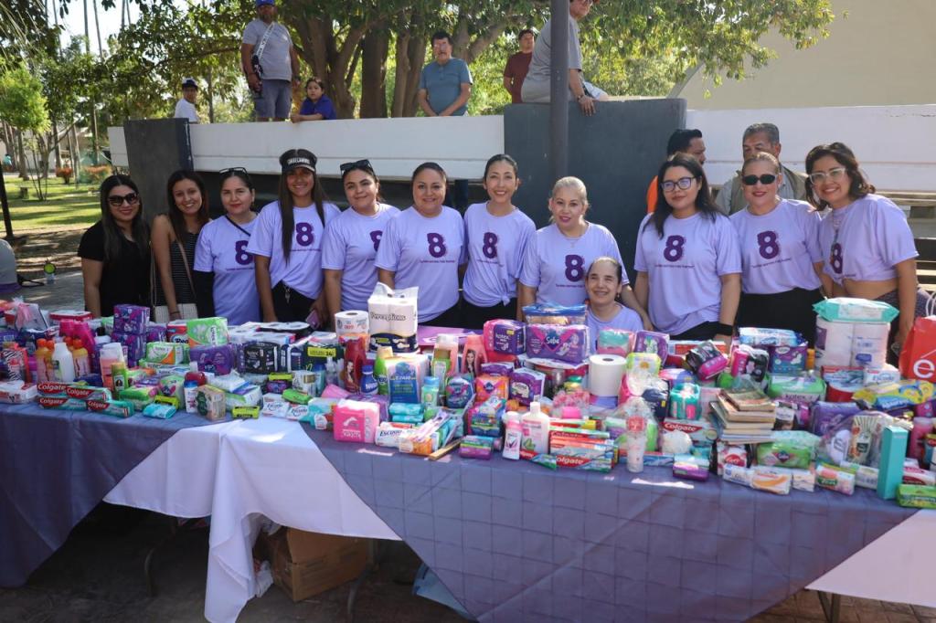 Participan Lalo y Lucy enZumbaton del Día de la&nbsp;Mujer.