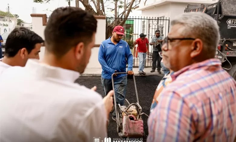 Supervisa alcalde Beto Granados trabajos de mejoramiento vial en la colonia&nbsp;Obrera