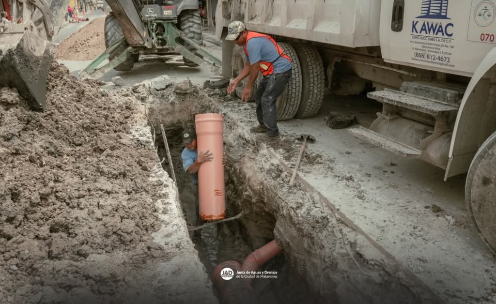Avanzan labores en la Calle 11 de la Zona Centro de&nbsp;Matamoros
