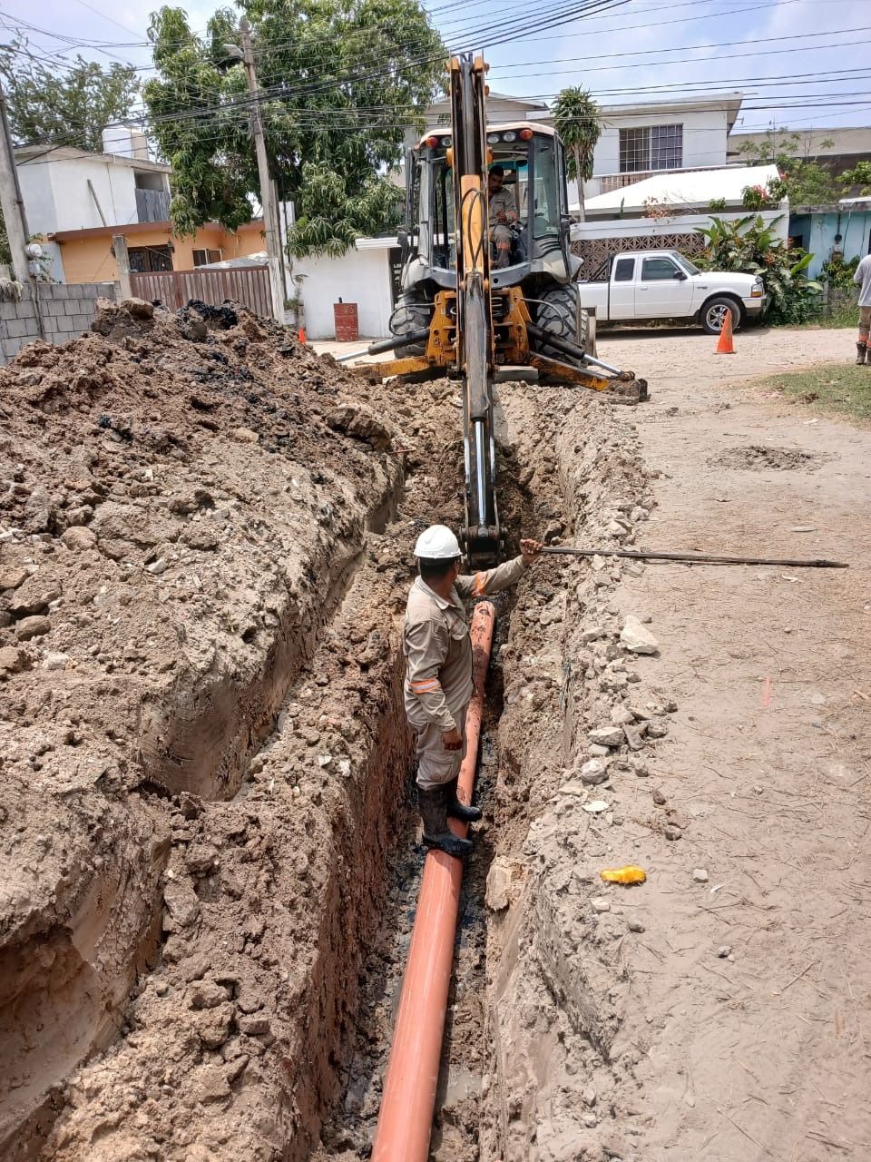 Atiende gerente general de COMAPA Altamira problemática de drenaje&nbsp;azolvado