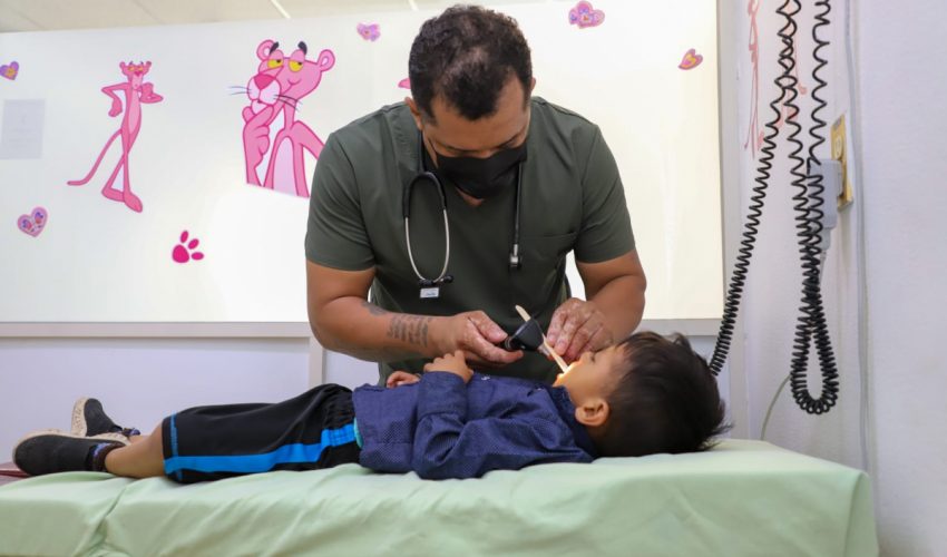 Atenta SST por enfermedad de manos, pies y boca en la población&nbsp;infantil