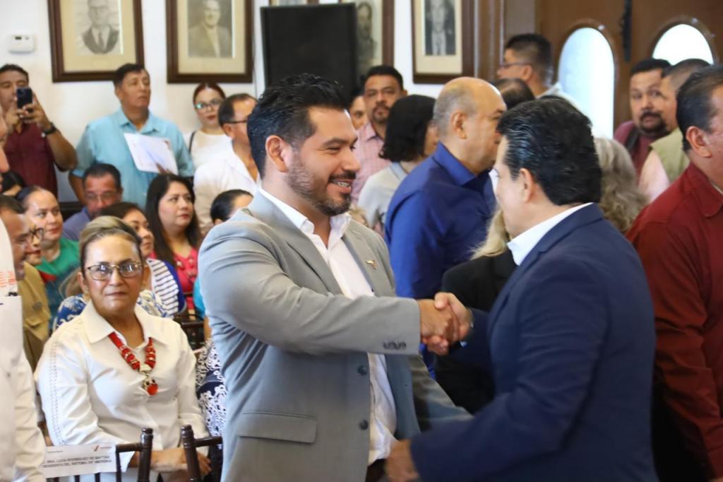 Viven 24 alumnos experienciacomo Presidente y Regidores de&nbsp;Victoria.