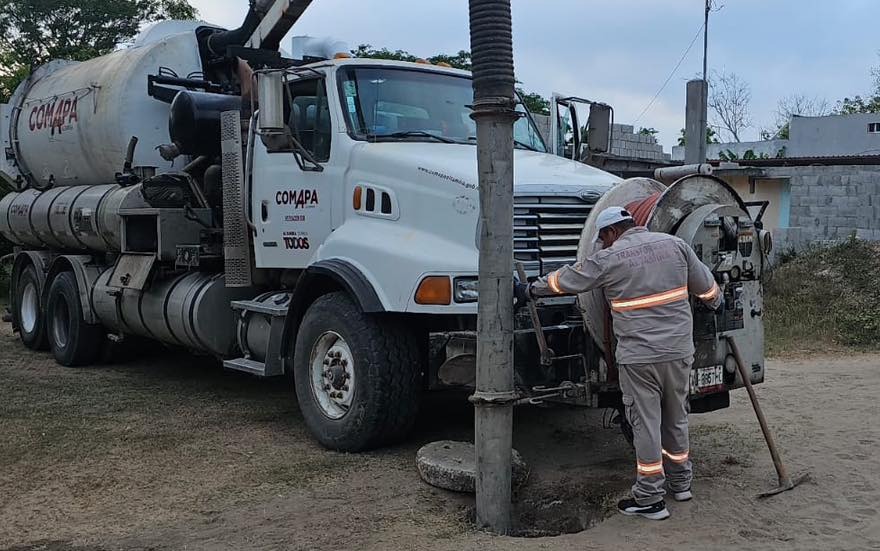 COMAPA Altamira realiza desazolve y mantenimiento de pozos de visita en cinco sectores del&nbsp;municipio