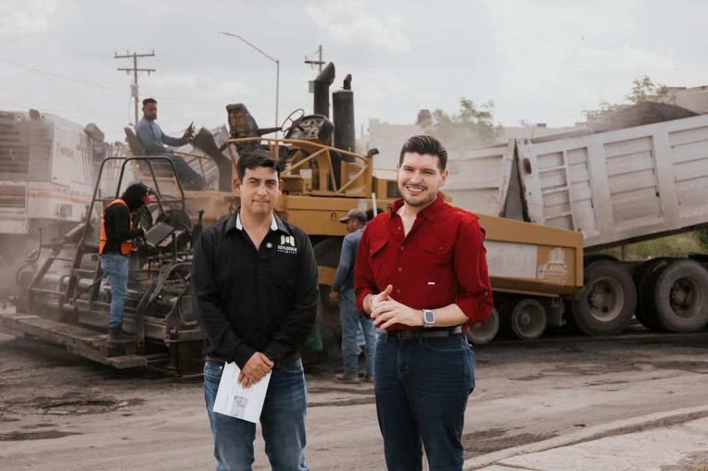 Alcalde Beto Granados supervisa rehabilitación de pavimentación en Las&nbsp;Brisas
