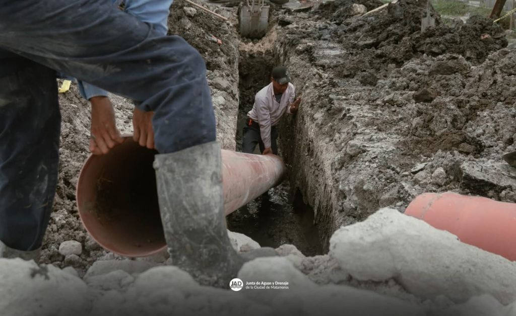 Avanza la rehabilitación del drenaje sanitario en el Parque Industrial Cylsa con apoyo del Gobierno&nbsp;Municipal
