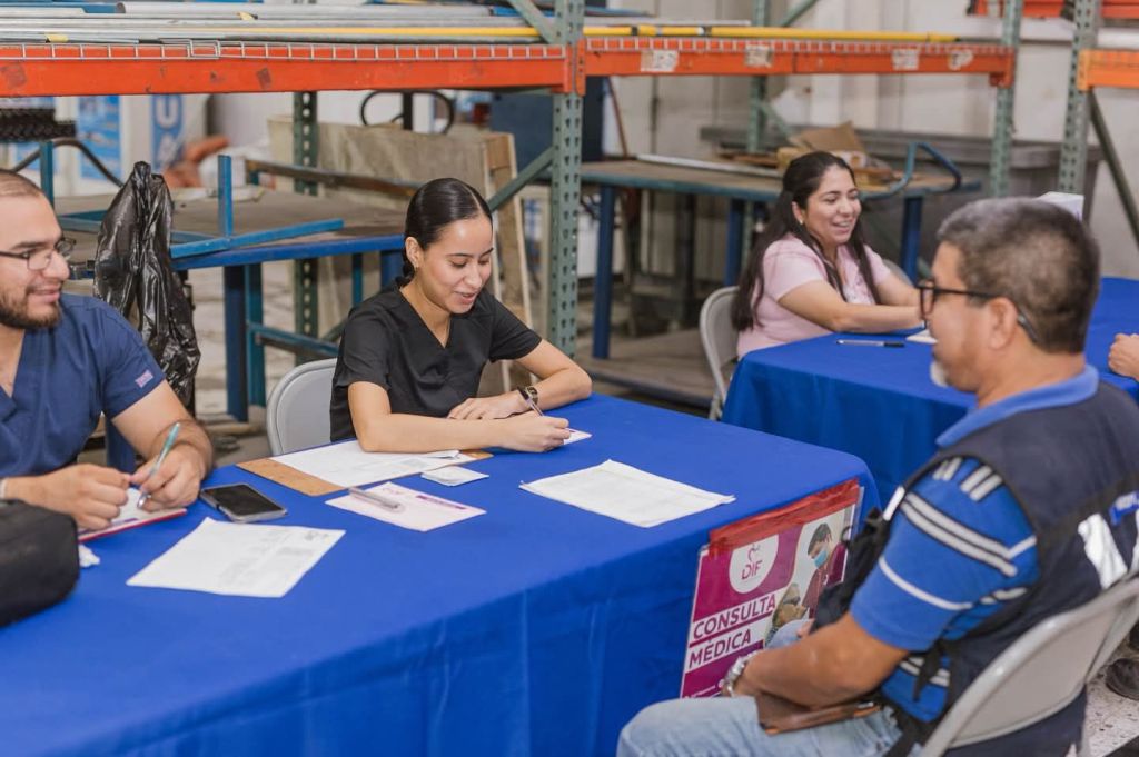 Con Brigada Asistencial, DIF Matamoros respalda la semana de la salud en la maquiladora IAI Planta&nbsp;2