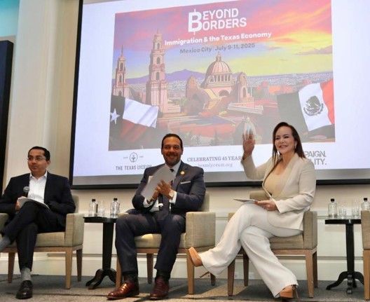 CRMEN LILIA, POR SU LIDERAZGO, DESTACA Y DISTINGUE A NUEVO LAREDO Y TAMAULIPAS EN FORO&nbsp;BINACIONAL