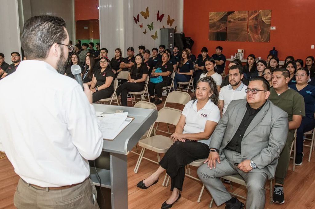 Con capacitaciones de profesionalización, DIF Matamoros refuerza la preparación de los fisioterapeutas para mejorar la atención y tratamientos en los&nbsp;pacientes