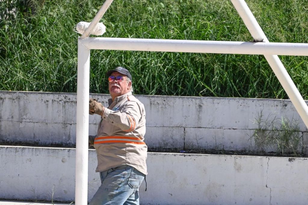 Rehabilita Municipio área verde y deportivaen la colonia&nbsp;Estudiantil.