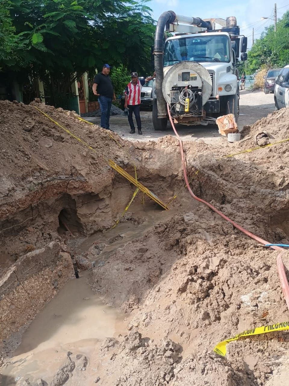 Gobierno de Beto Granados continúa los trabajos de rehabilitación sanitaria en la colonia Campestre del Río&nbsp;1