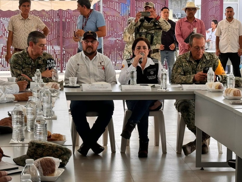 Reforzarán atención a afectados por “Barry” en Tampico; encabezan reunión Laura Velázquez y Héctor&nbsp;Villegas