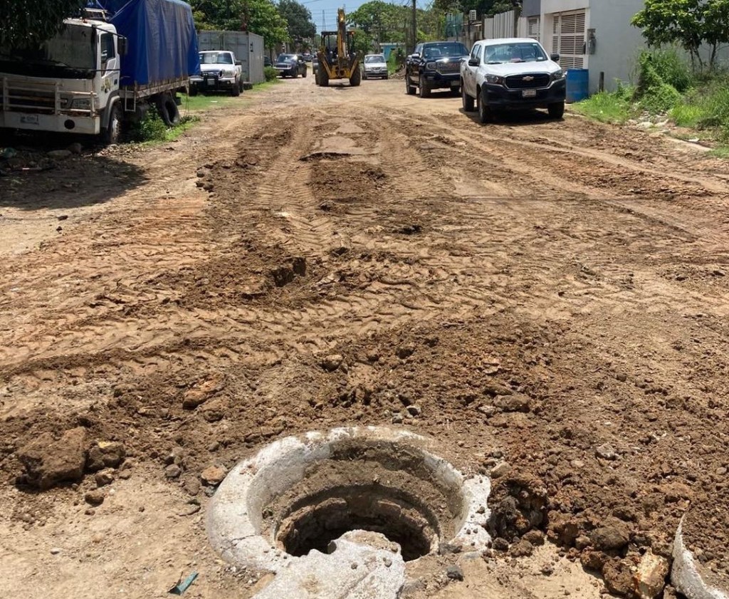 COMAPA Altamira repara hundimientos de calles en diferentes&nbsp;colonias