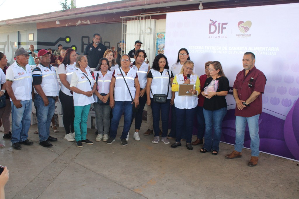Entrega DIF Altamira apoyos&nbsp;alimenticios