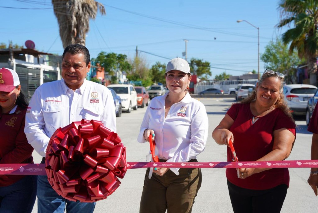 ALCALDESA CARMEN LILIA CANTUROSAS ENTREGA TRES CALLES REHABILITADAS CON CONCRETO HIDRÁULICO EN COLONIA NUEVA&nbsp;VICTORIA