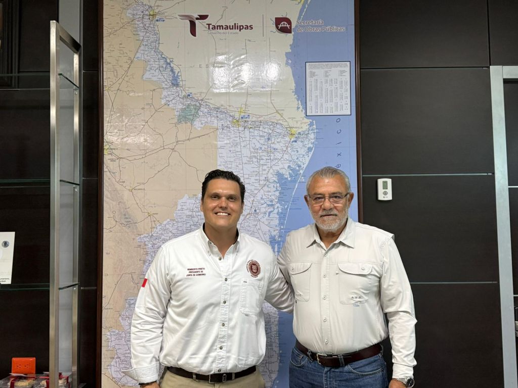 Sostiene reunión de trabajo presidente de la JUGOB Humberto Prieto Herrera junto al Secretario de Obras Públicas de&nbsp;Tamaulipas.