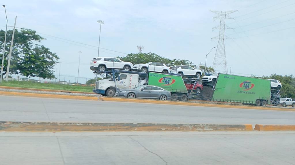 Arriban buques de gran calado al puerto industrial de&nbsp;Altamira