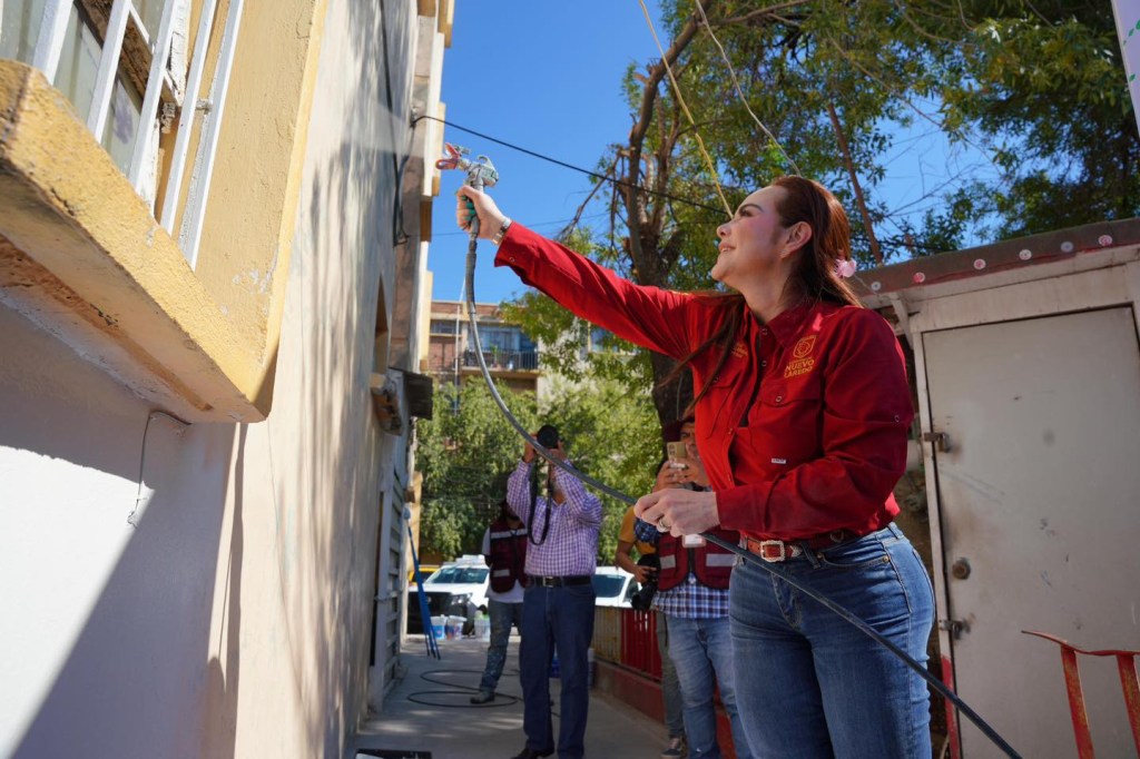 LANZA ALCALDESA CARMEN LILIA CANTUROSAS PROGRAMA “PINTA TU FACHADA” PARA TRANSFORMAR ENTORNOS Y EMBELLECER NUEVO&nbsp;LAREDO
