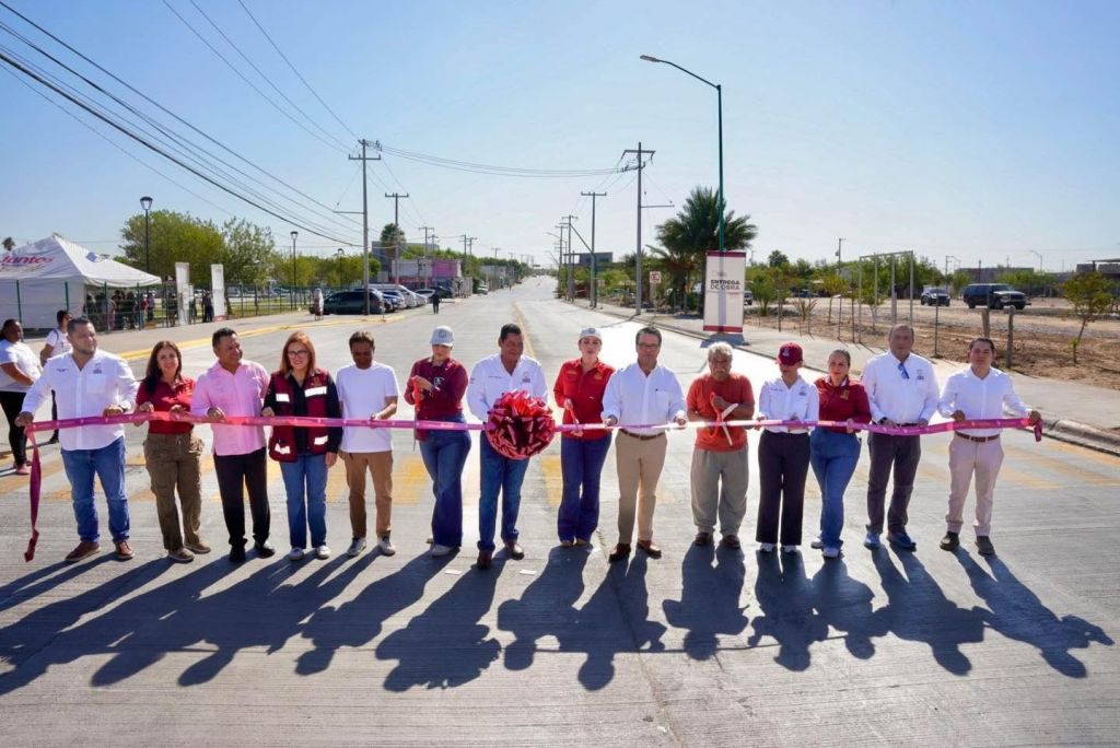 ALCALDESA CARMEN LILIA CANTUROSAS CUMPLE CON MÁS EN OBRAS EN LA COLONIA FRANCISCO&nbsp;VILLA