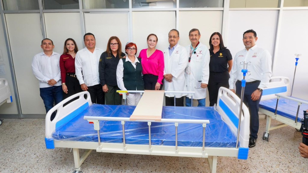 CARMEN LILIA CANTUROSAS FORTALECE SERVICIOS MÉDICOS CON ENTREGA DE CAMAS HOSPITALARIAS EN EL IMSS Y HOSPITAL&nbsp;GENERAL