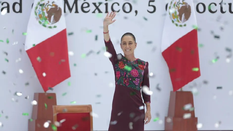 “Quien robe al pueblo enfrentará la justicia”: Claudia Sheinbaum en su primer informe ante miles en el&nbsp;Zócalo