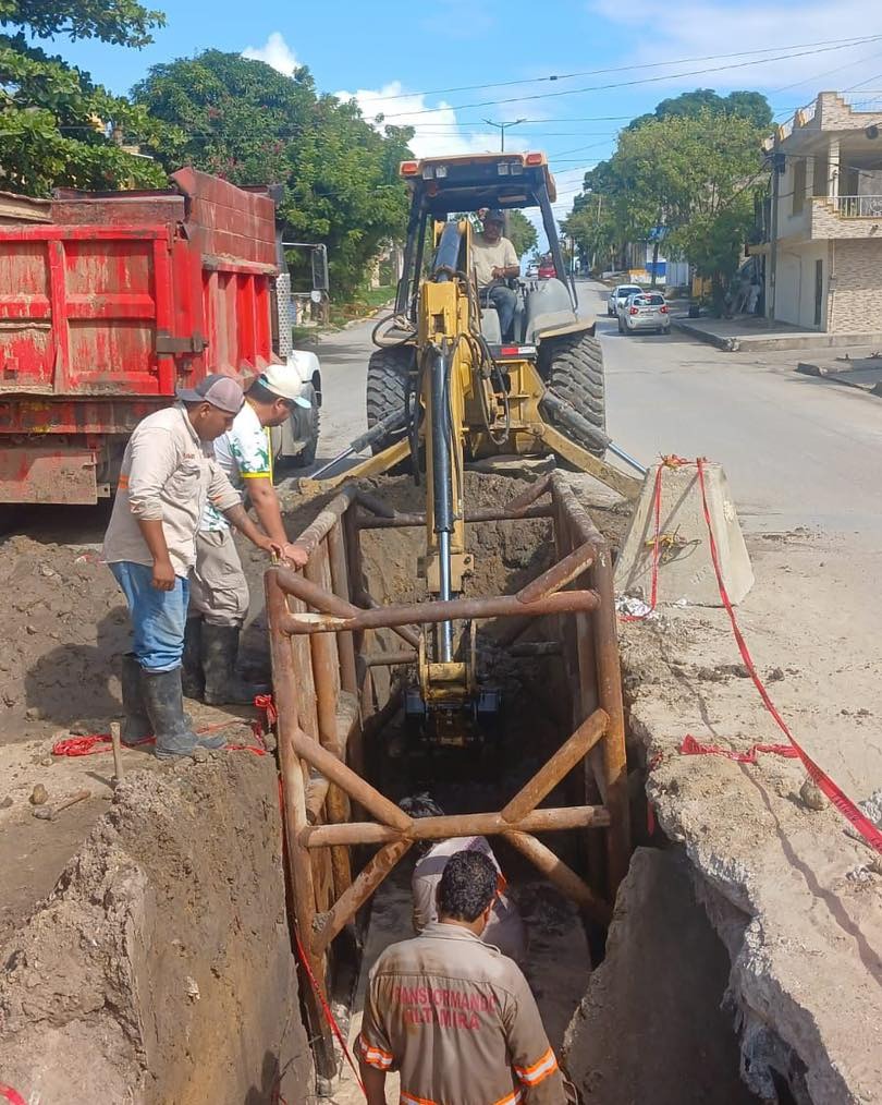Rehabilita COMAPA Altamira líneas de drenaje en diferentes sectoresMediante trabajos de reposición de tuberías, y de desazolve y mantenimiento a redes de&nbsp;desagüe