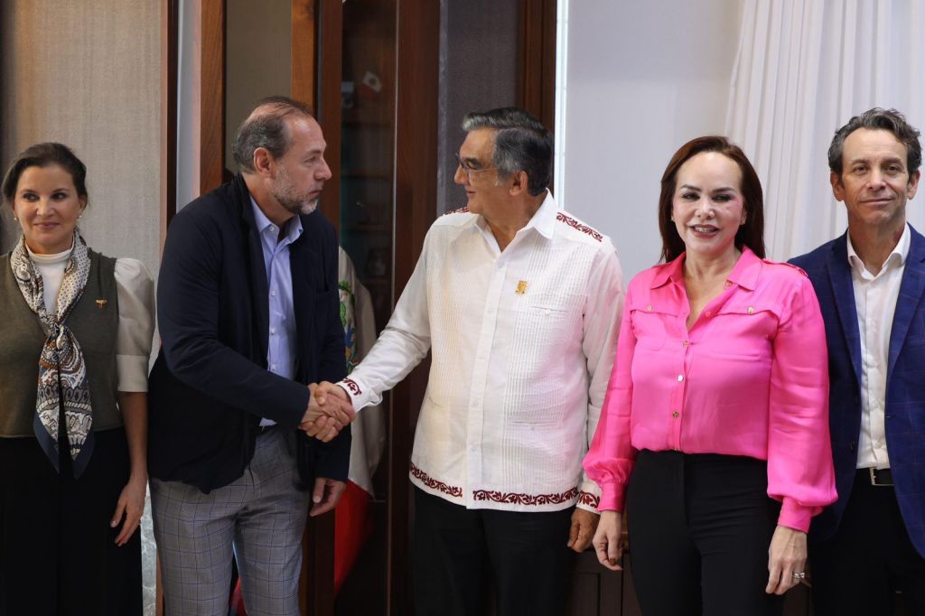 Presentan empresarios al gobernador mega proyecto inmobiliario y comercial para&nbsp;NLD