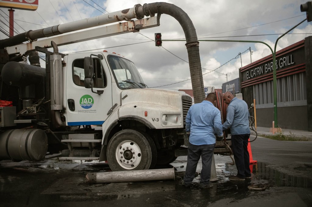 Gobierno de Beto Granados refuerza trabajos de limpieza y desazolve en&nbsp;Matamoros