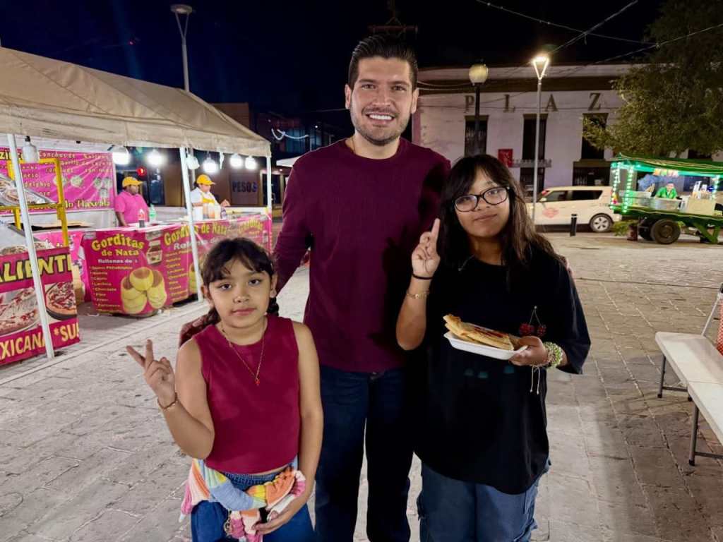 Gobierno Beto Granados afina detalles para el encendido del pino&nbsp;navideño