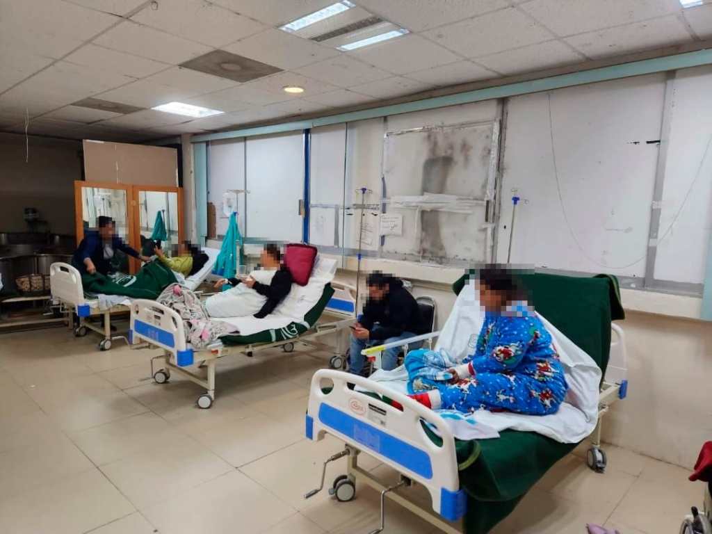 ALCALDESA CARMEN LILIA CANTUROSAS APOYA AL IMSS CON CAMAS Y SILLAS DE RUEDAS ANTE DEMANDA&nbsp;HOSPITALARIA