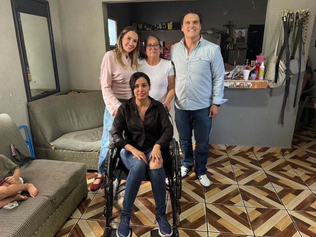 Humberto Prieto Herrera cierra la semana visitando a las familias de&nbsp;Reynosa.