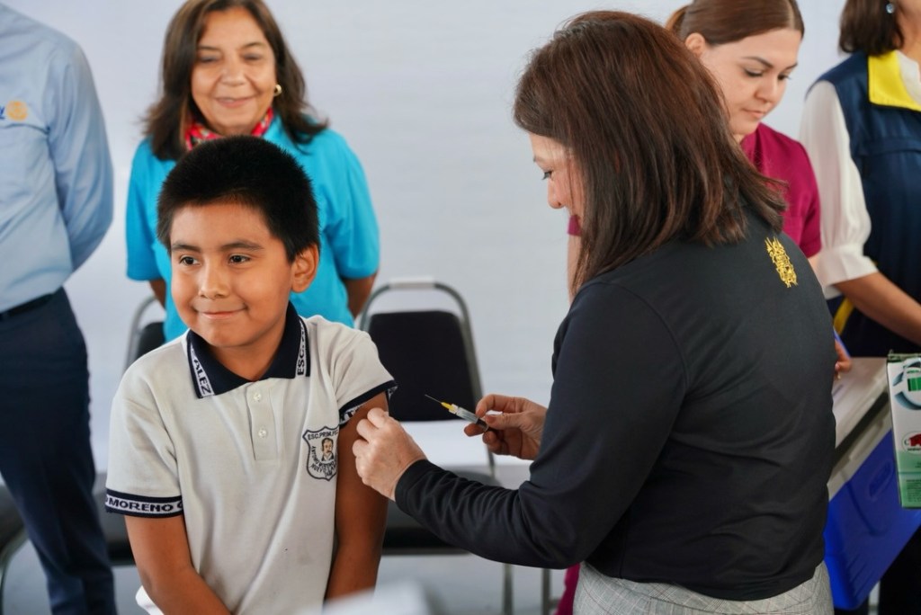 ARRANCA GOBIERNO MUNICIPAL, ROTARIOS Y PG MARATONES CAMPAÑA “UNIDOS CONTRA EL VPH 2026”; VACUNARÁN A 3 MIL&nbsp;NIÑOS