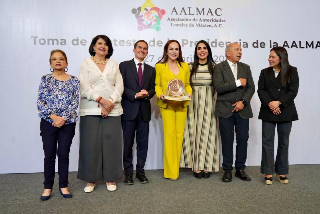 IMPULSA ALCALDESA CARMEN LILIA CANTUROSAS AGENDA MUNICIPALISTA EN ASAMBLEA NACIONAL DE&nbsp;AALMAC